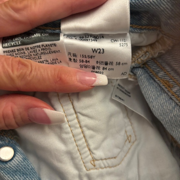 Levi’s 501 denim cut off shorts. - Picture 6 of 9